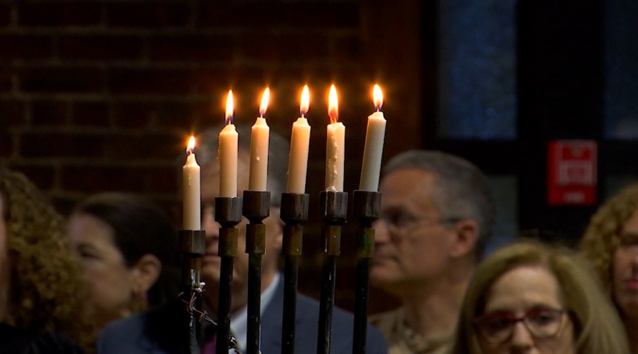 Richmond’s Jewish community honors Holocaust victims during remembrance ...