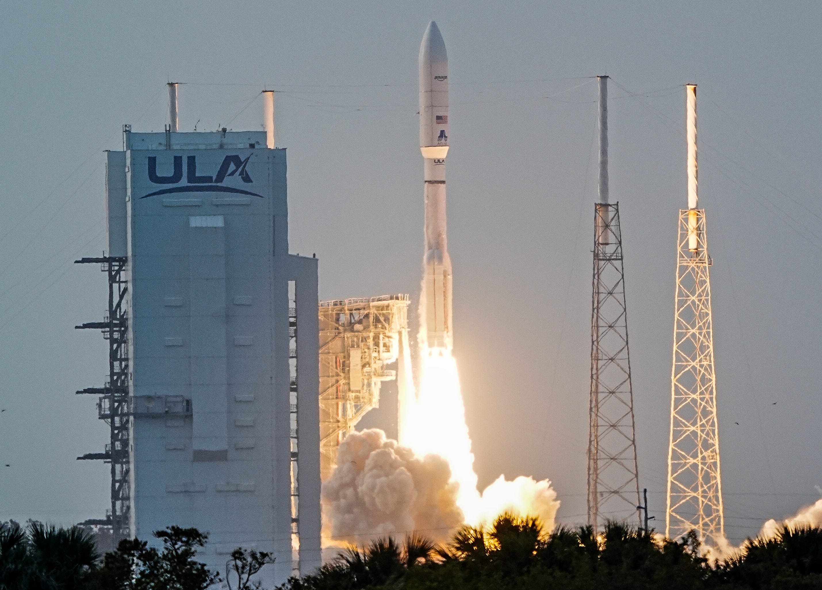 Amazon Files to Launch Massive Satellite Network by 2028