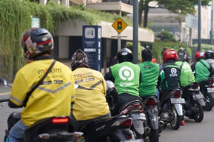 ERP Akan Hadir di Jakarta: Ojol Diminta Gunakan Plat Kuning | Mobil China Siap Bertarung Melawan Merek Jepang di Pasar Indonesia | Birawa Military Jeep EV: Kendaraan Militernya Indonesia yang Ramah Lingkungan