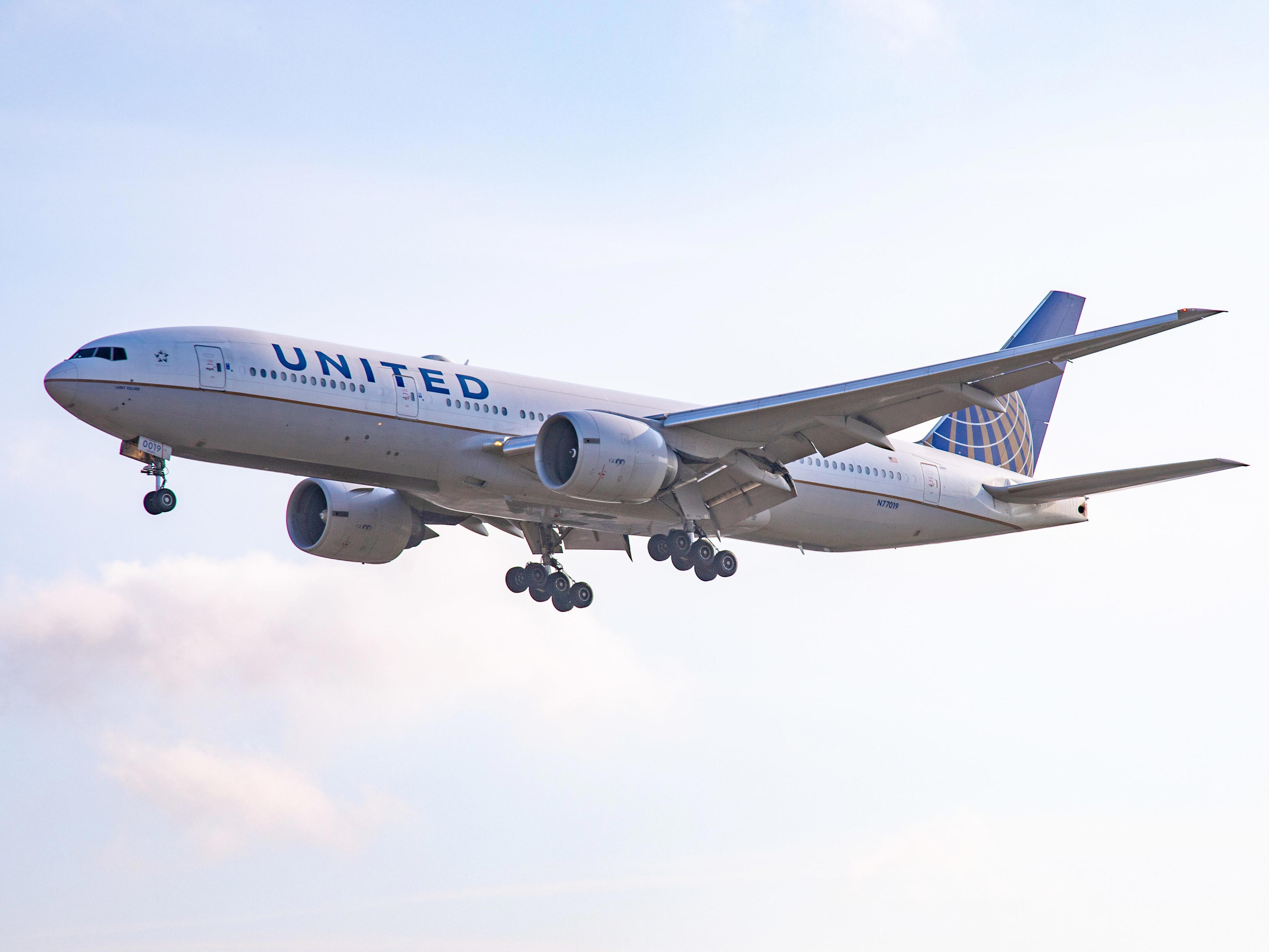 Over 300 United Airlines passengers were diverted when a faulty sensor ...