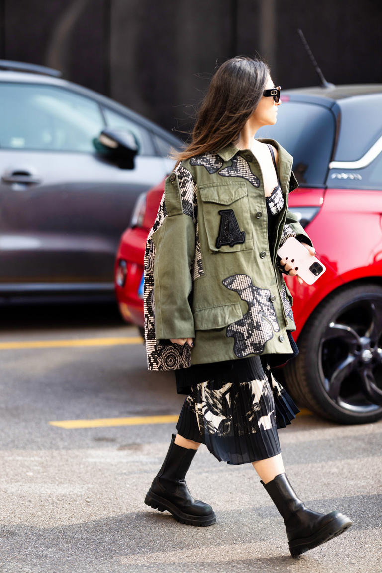 How to Wear Chelsea Boots Like a Fashion Pro This Spring