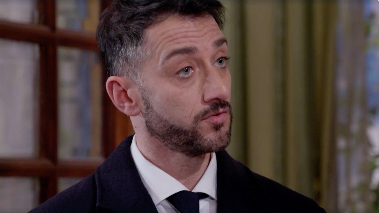 Un Posto al Sole Anticipazioni 30 aprile 2025: Gennaro perde il controllo! Roberto lo ha ingannato?