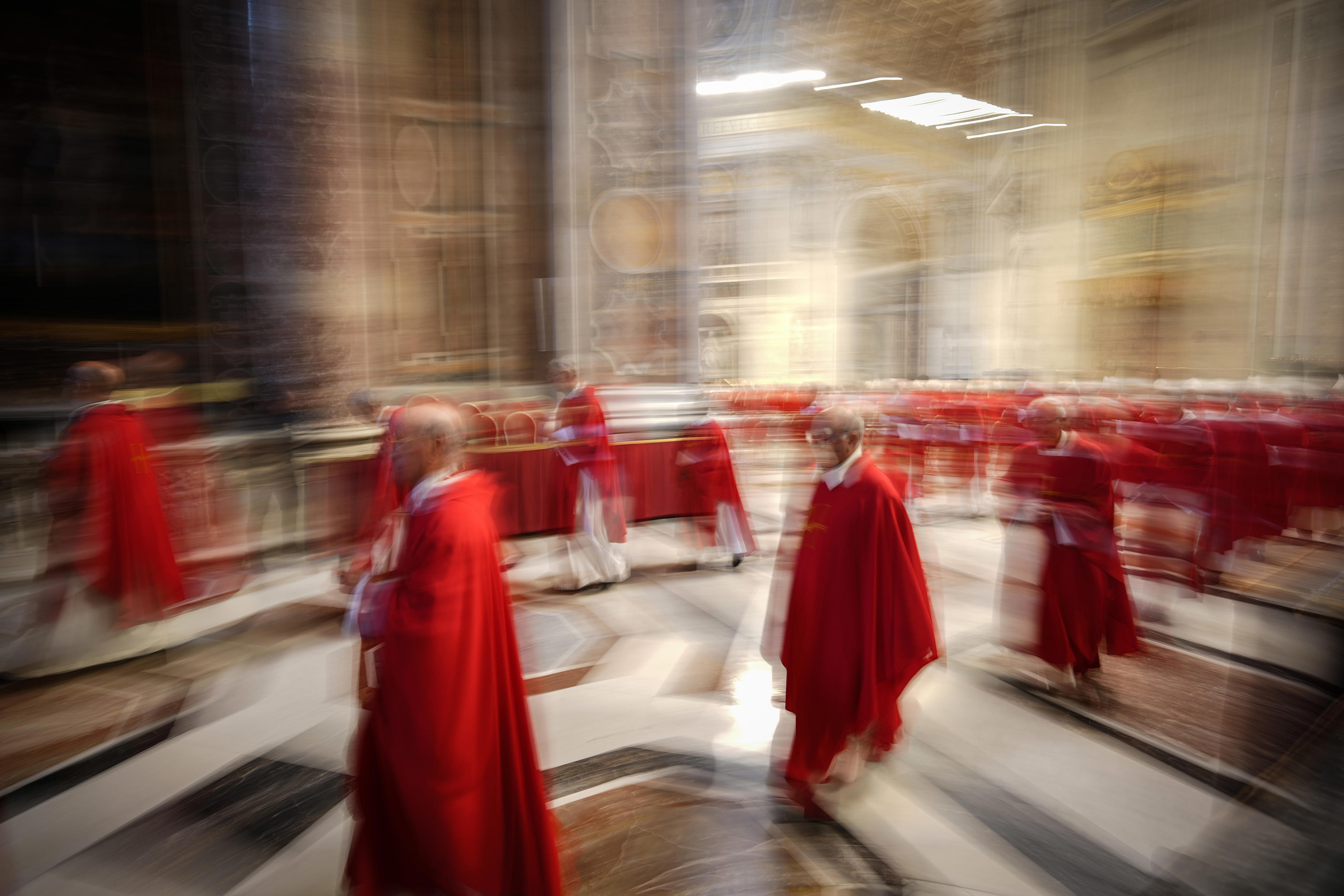 What is roman catholicism what do catholics believe 