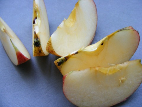 10 Smart Fruit Swaps for Snacking