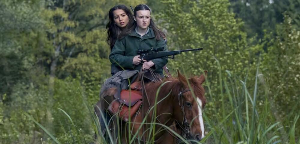Bella Ramsey und Isabela Merced in The Last of Us Staffel 2