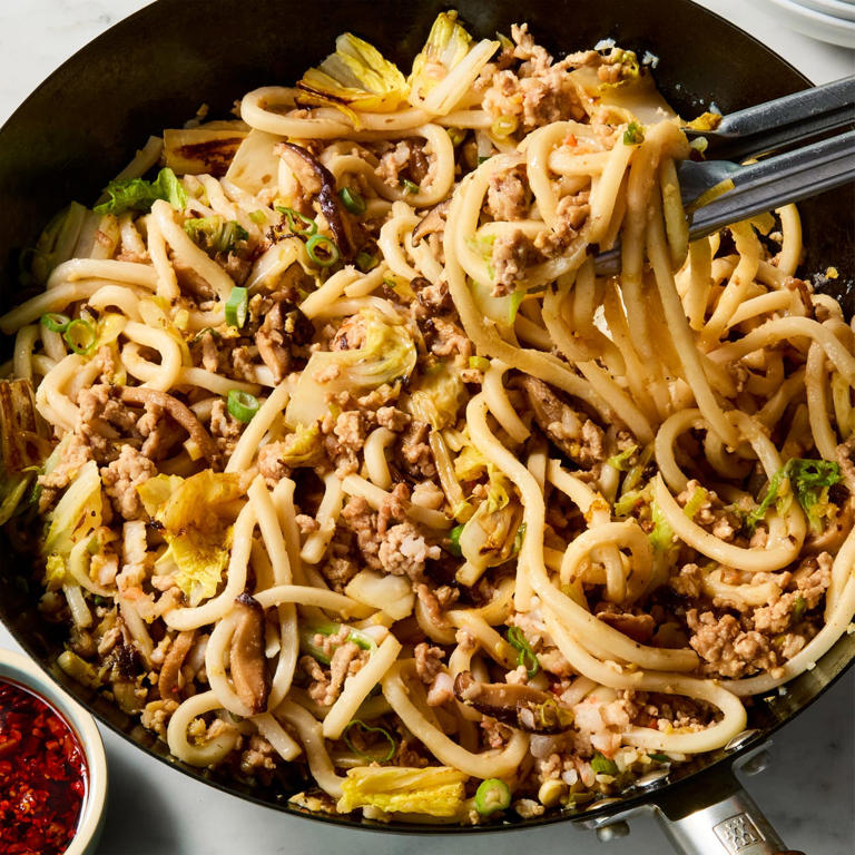 17 cheap & easy ground pork dinners that taste like a million bucks