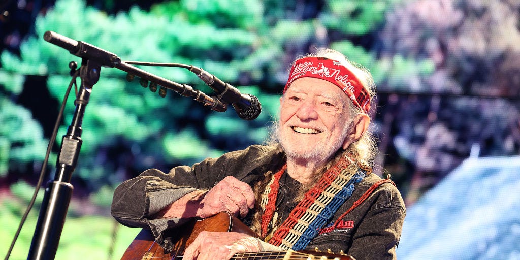 WHY DOES WILLIE NELSON HAVE TWO BIRTHDAYS visual data 4