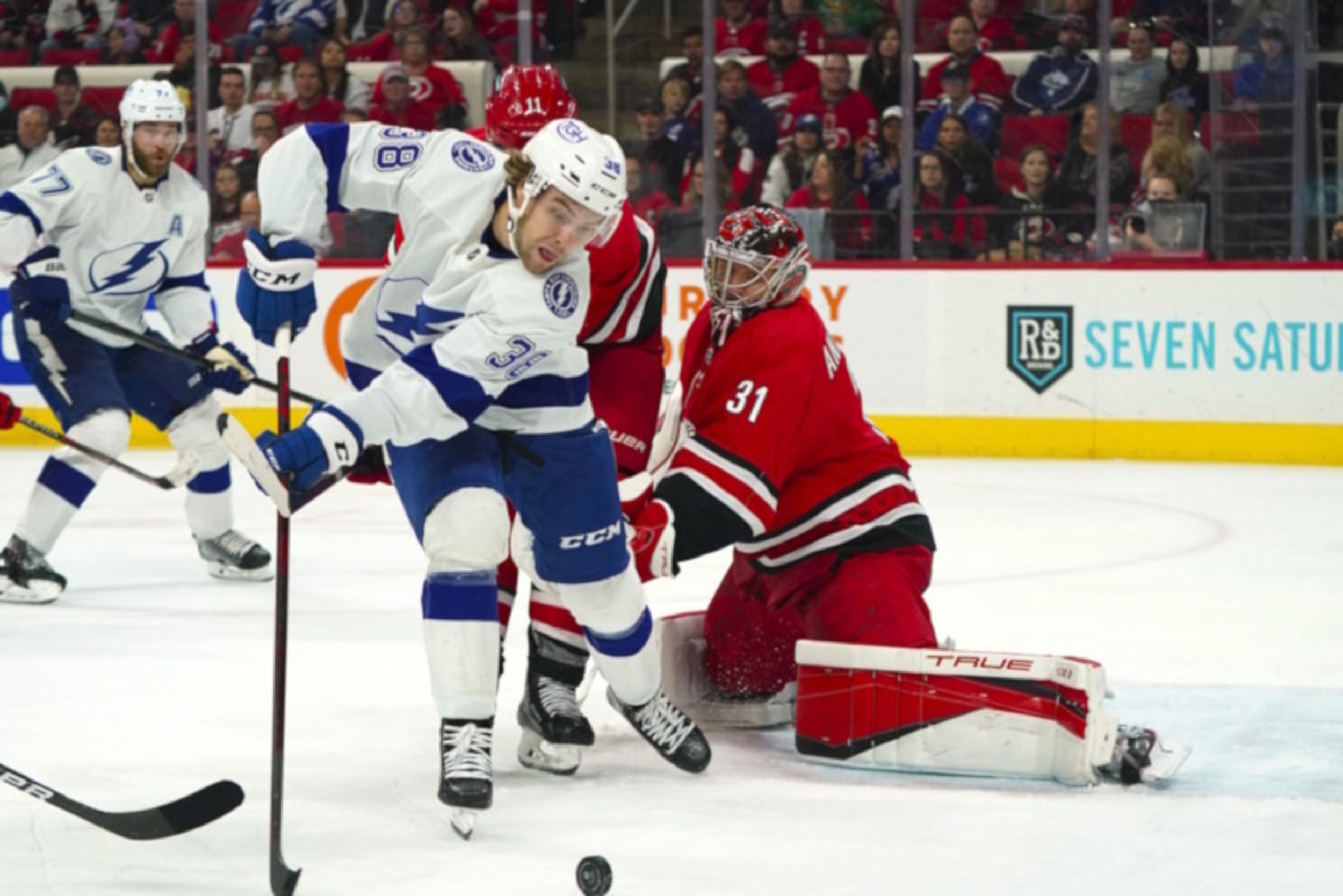 Lightning winger Brandon Hagel to practice in no-contact jersey