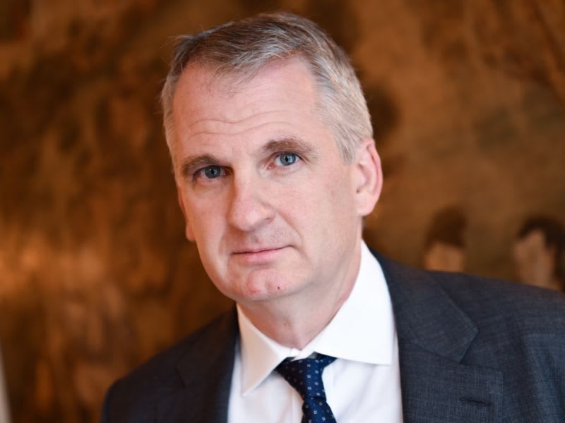 Timothy Snyder: Trump als Risiko – Yale-Professor warnt vor ...