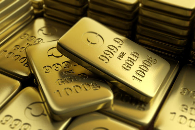 Gold Rate fall more than 2000rs today in india Check latest prices in your city on May 1