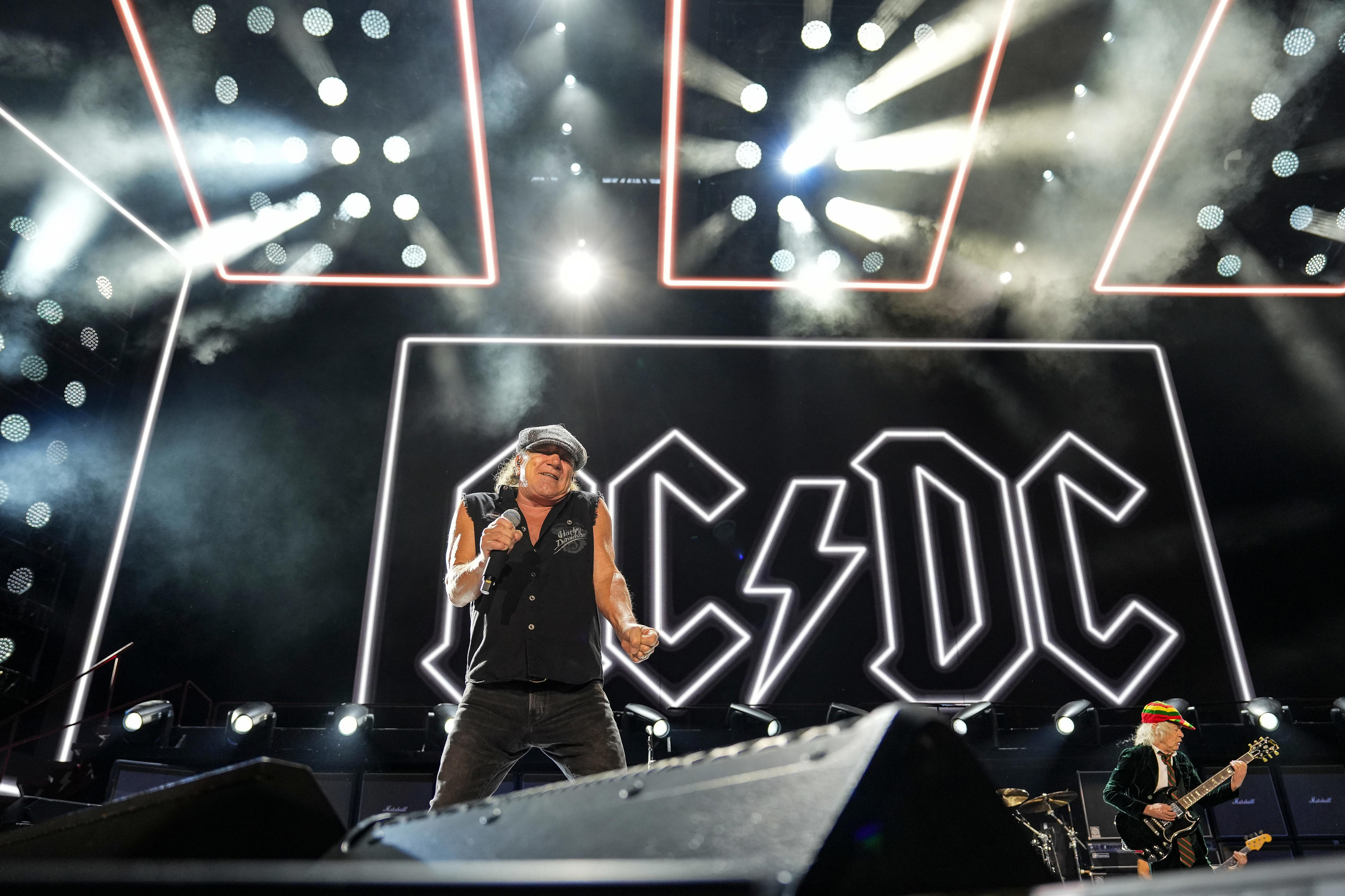 AC/DC powers up a sold-out Ford Field with timeless electric energy and ...