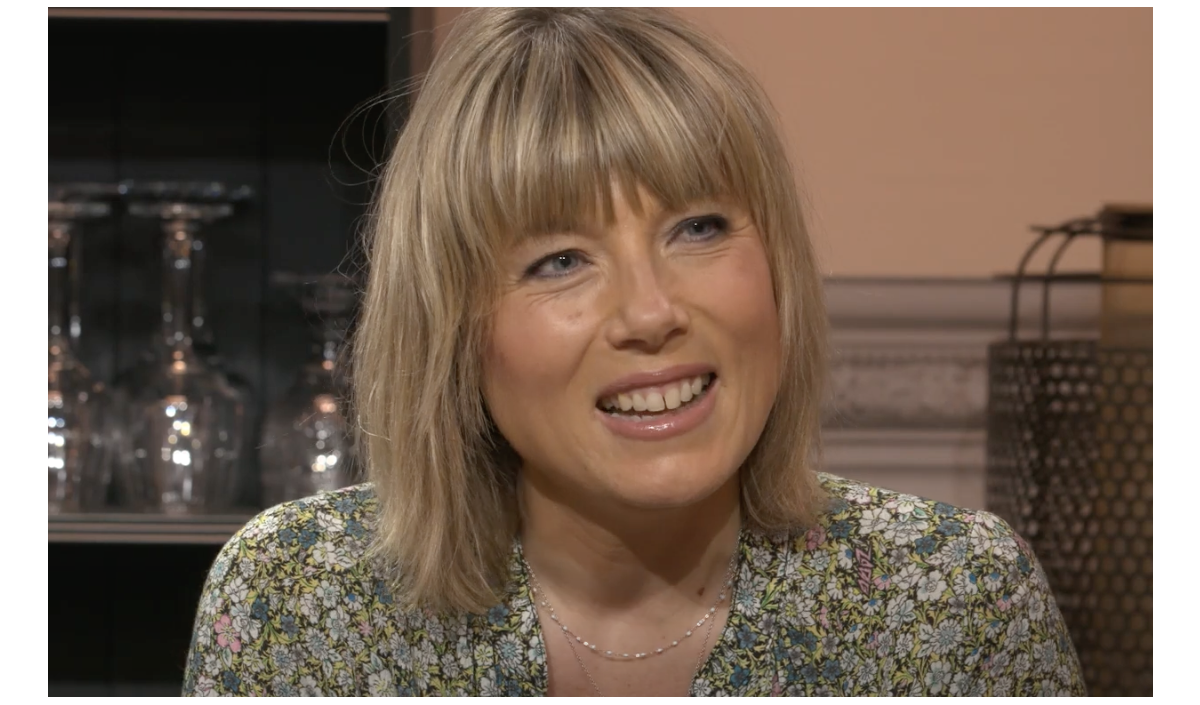 "On voulait absolument habiter là" : Nagui et Mélanie Page installés dans  une maison art-déco des années 30 dans l'un des plus beaux quartiers de  Paris