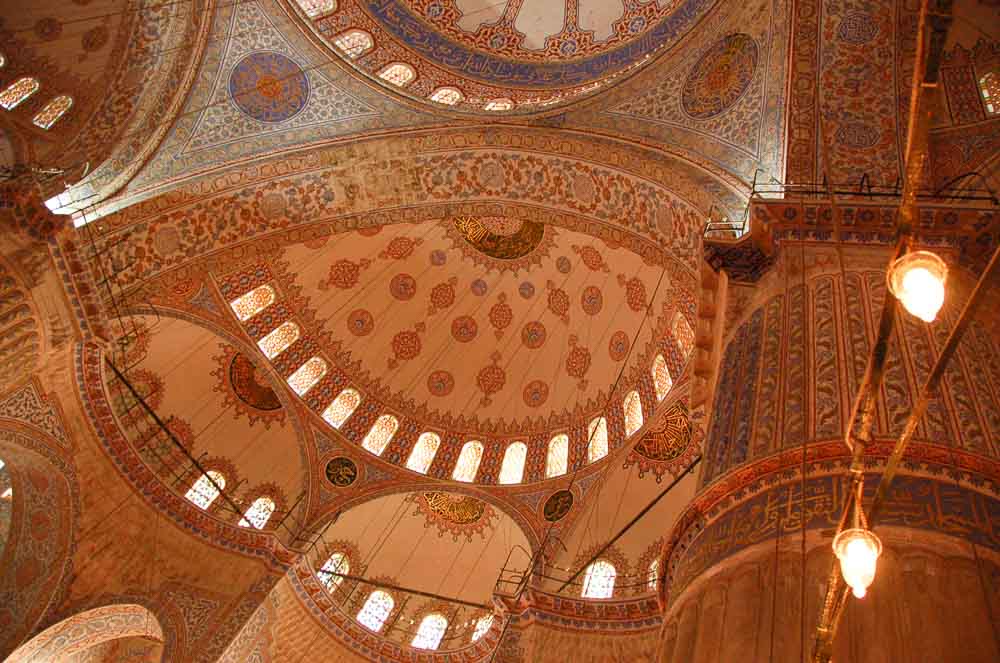 Planning a trip to Istanbul, Turkey? This itinerary gets you the best bits without the stress<br><br>