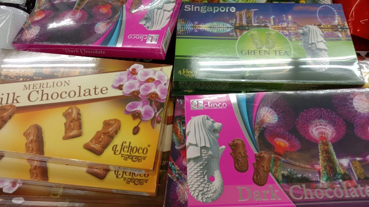 7 Bingkisan Istimewa dari Singapura yang Wajib Anda Bawa Pulang: Dari Souvenir Unik Hingga Cokelat Legendaris