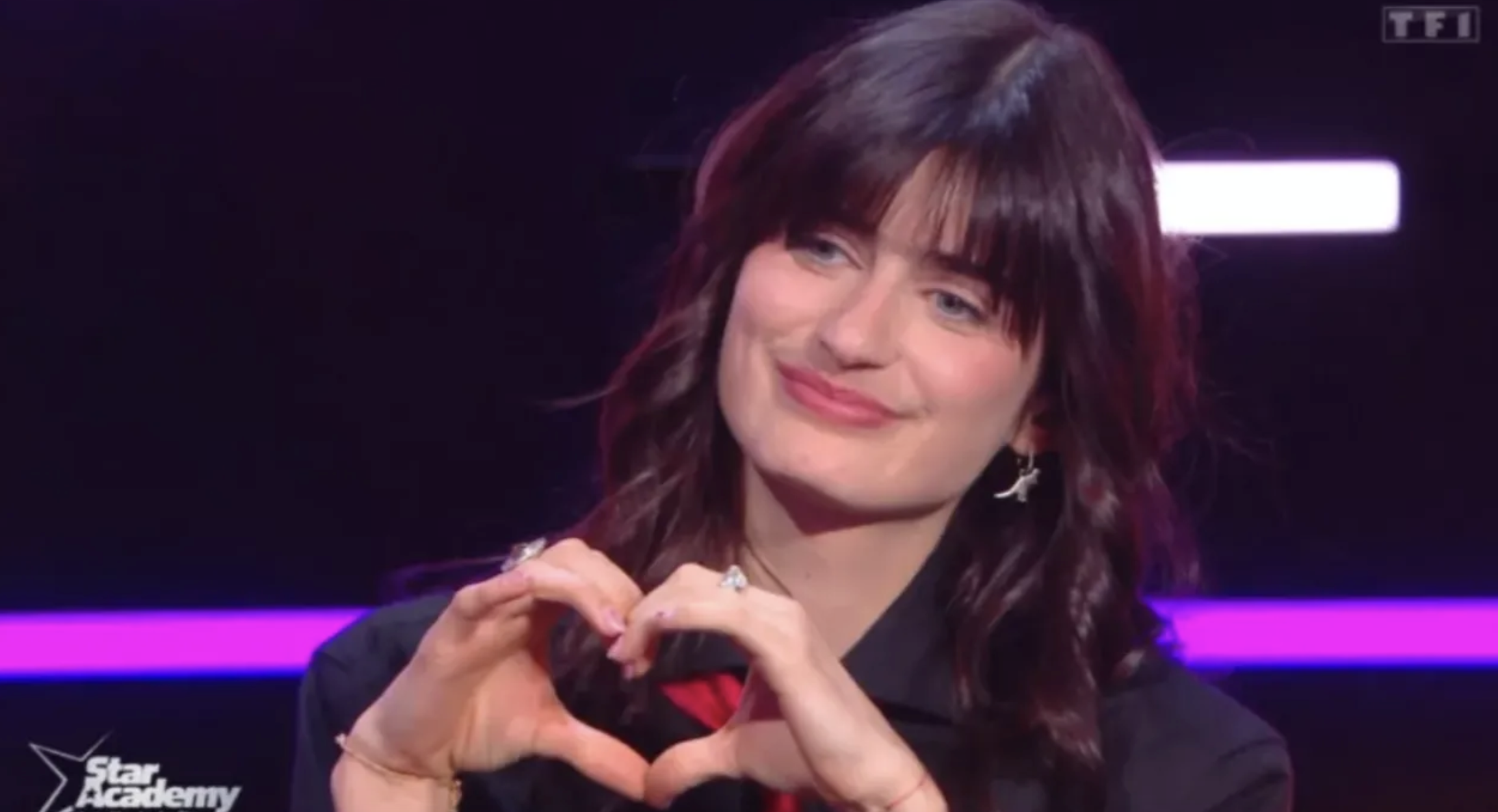 Marguerite (Star Academy) - "Pourquoi elle a les sourcils comme ça", "C'est  moche, faut arrêter", "C'