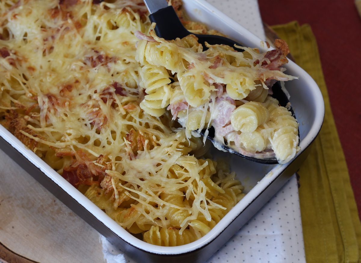 Nudelgratin mit schinken und käse aus dem airfryer