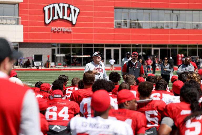 UNLV scrimmage report Offensefirst Mullen has eyes on defense, too