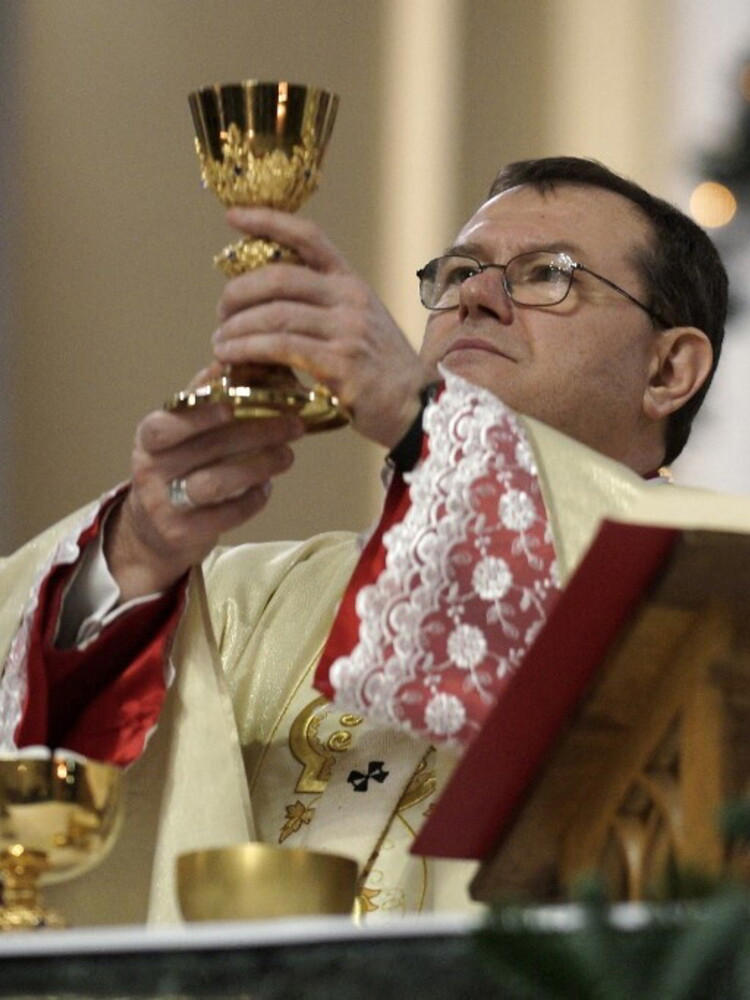 Ucraina: la sfiducia del vescovo di Mosca, "non speriamo più nella pace degli uomini"