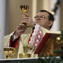 Ucraina: la sfiducia del vescovo di Mosca, "non speriamo più nella pace degli uomini"