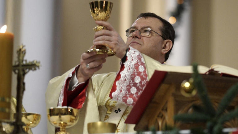 Ucraina: la sfiducia del vescovo di Mosca, "non speriamo più nella pace degli uomini"