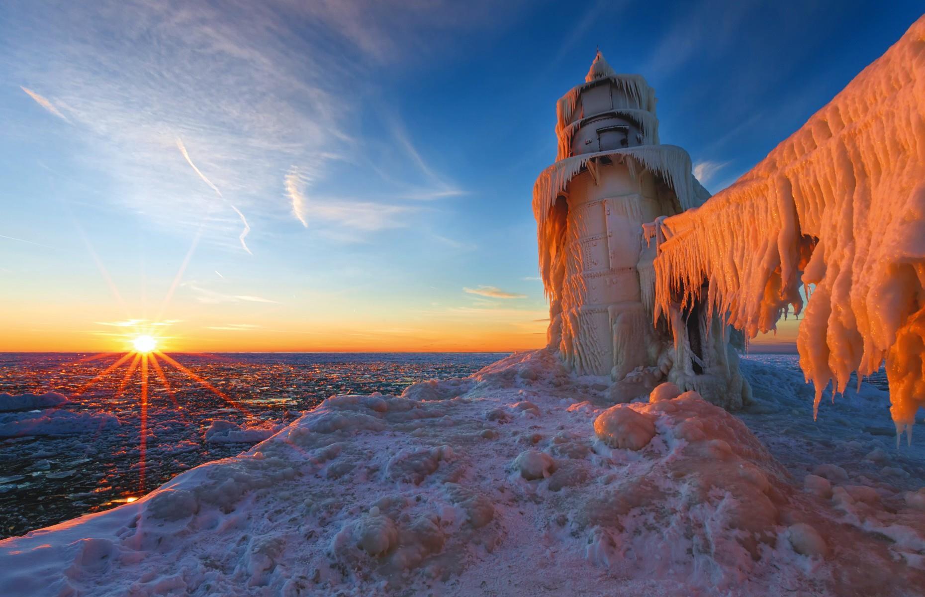 The world's 21 most EXTREME weather events caught on camera