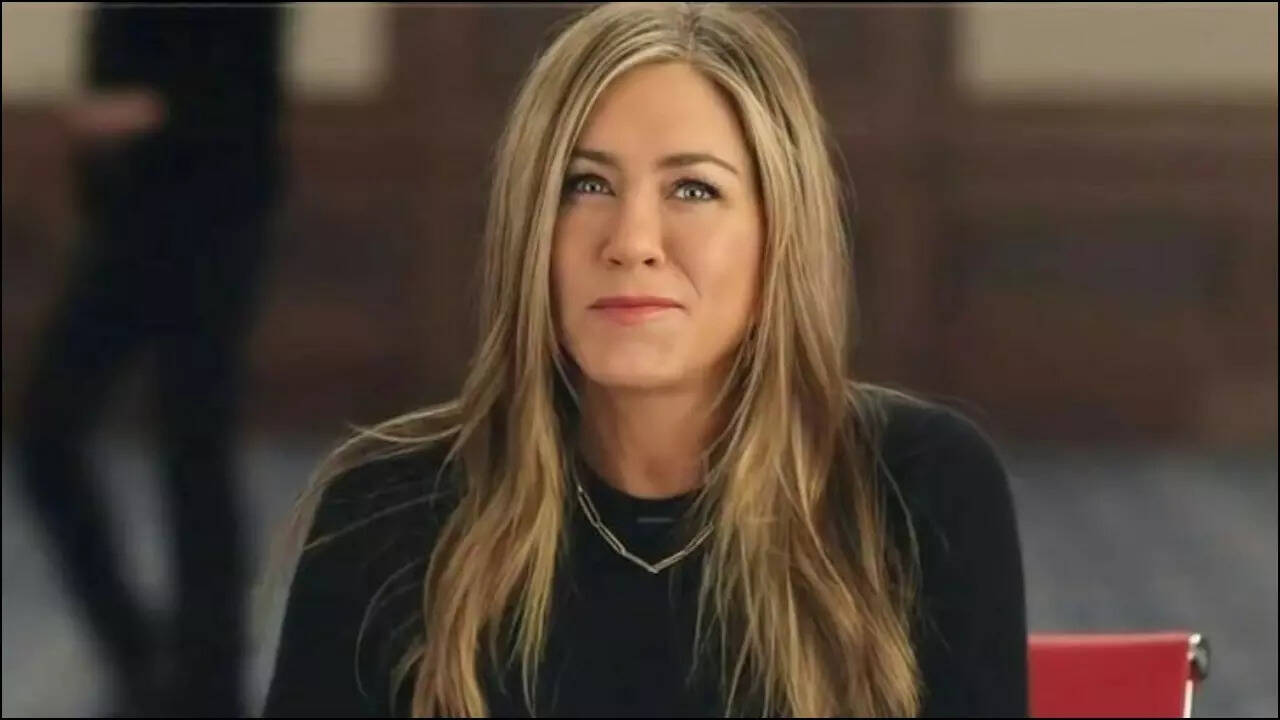 Jennifer Aniston opens up about battling extreme fear of flying with