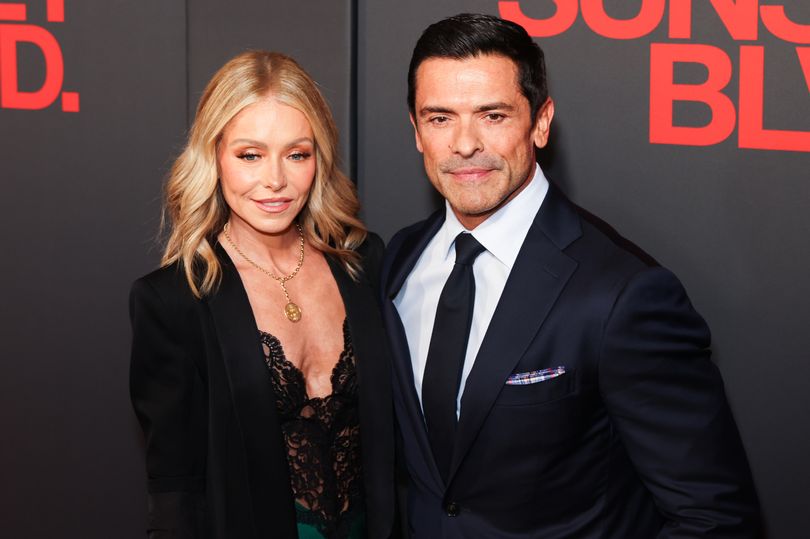 Kelly Ripa and Mark Consuelos gush over ‘newborn baby' as they share(02)