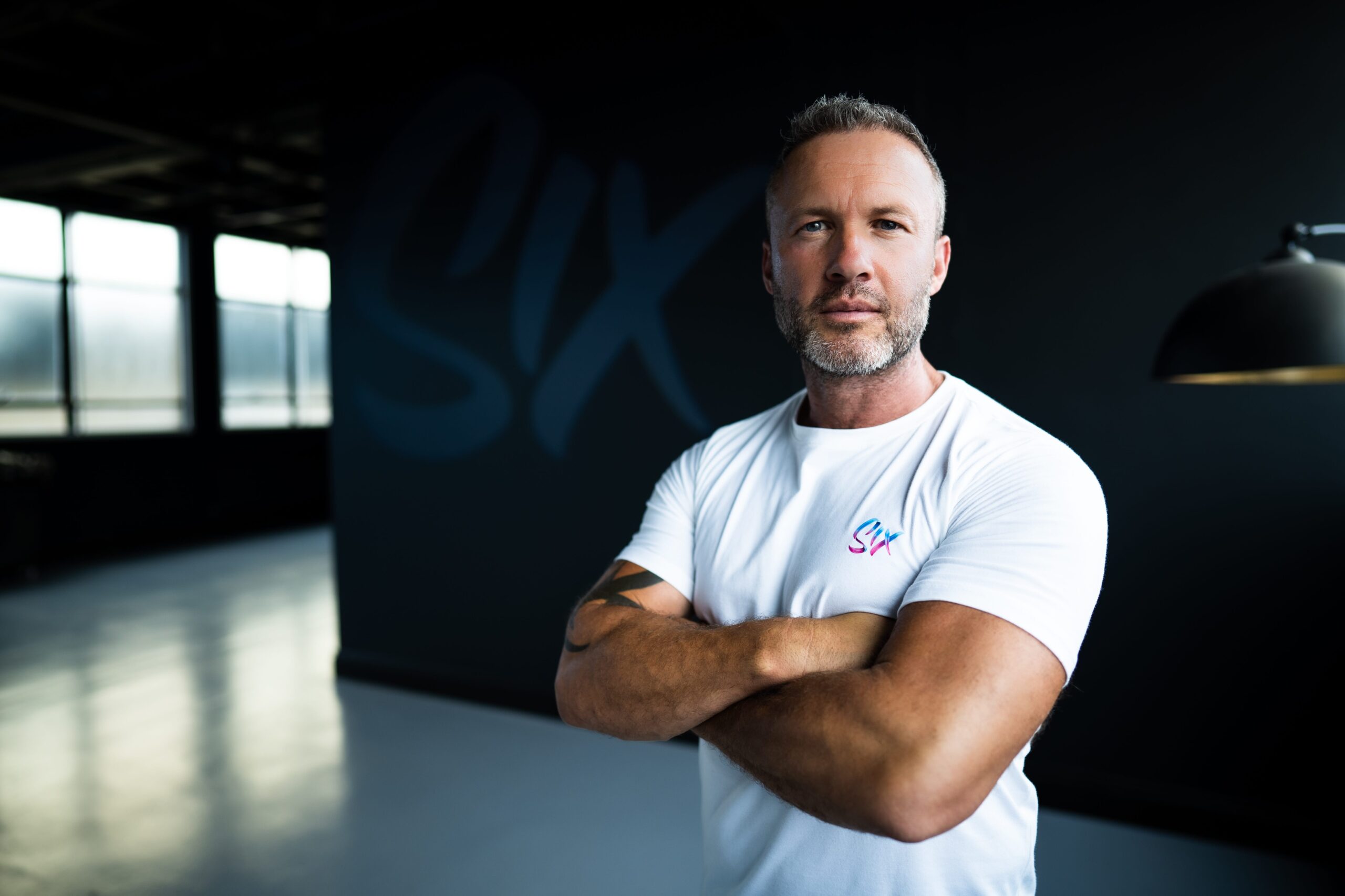 Mit 42 Jahren schaffte es dieser vielbeschäftigte Vater zum Sixpack – so hält er seit einem Jahrzehnt seine Form