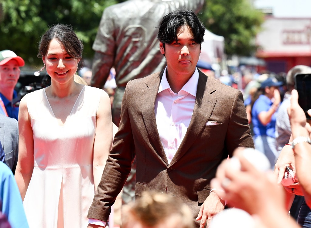 Dodgers’ Shohei Ohtani, wife Mamiko welcome baby girl: ‘So grateful’