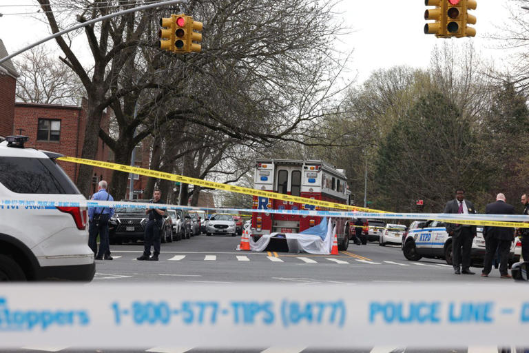 FDNY firetruck strikes, kills cyclist outside NYC park police