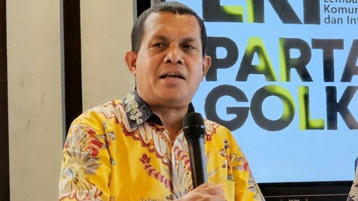Perjalanannya ke Puncak Kepemimpinan: Melkiades Laka Lena, dari Tim Khusus Menteri hingga Gubernur NTT 2025