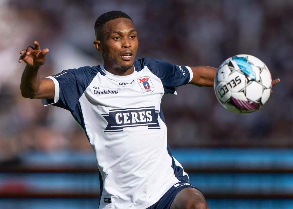 Kaizer Chiefs to sign 26-year-old full-back?