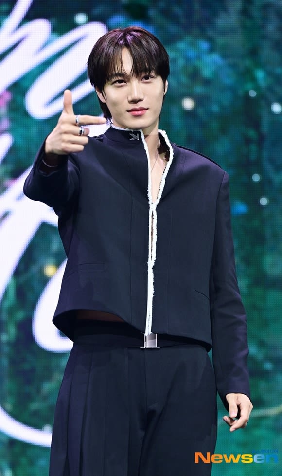 AA1Dj59P.img?w=580&h=978&m=4&q=79