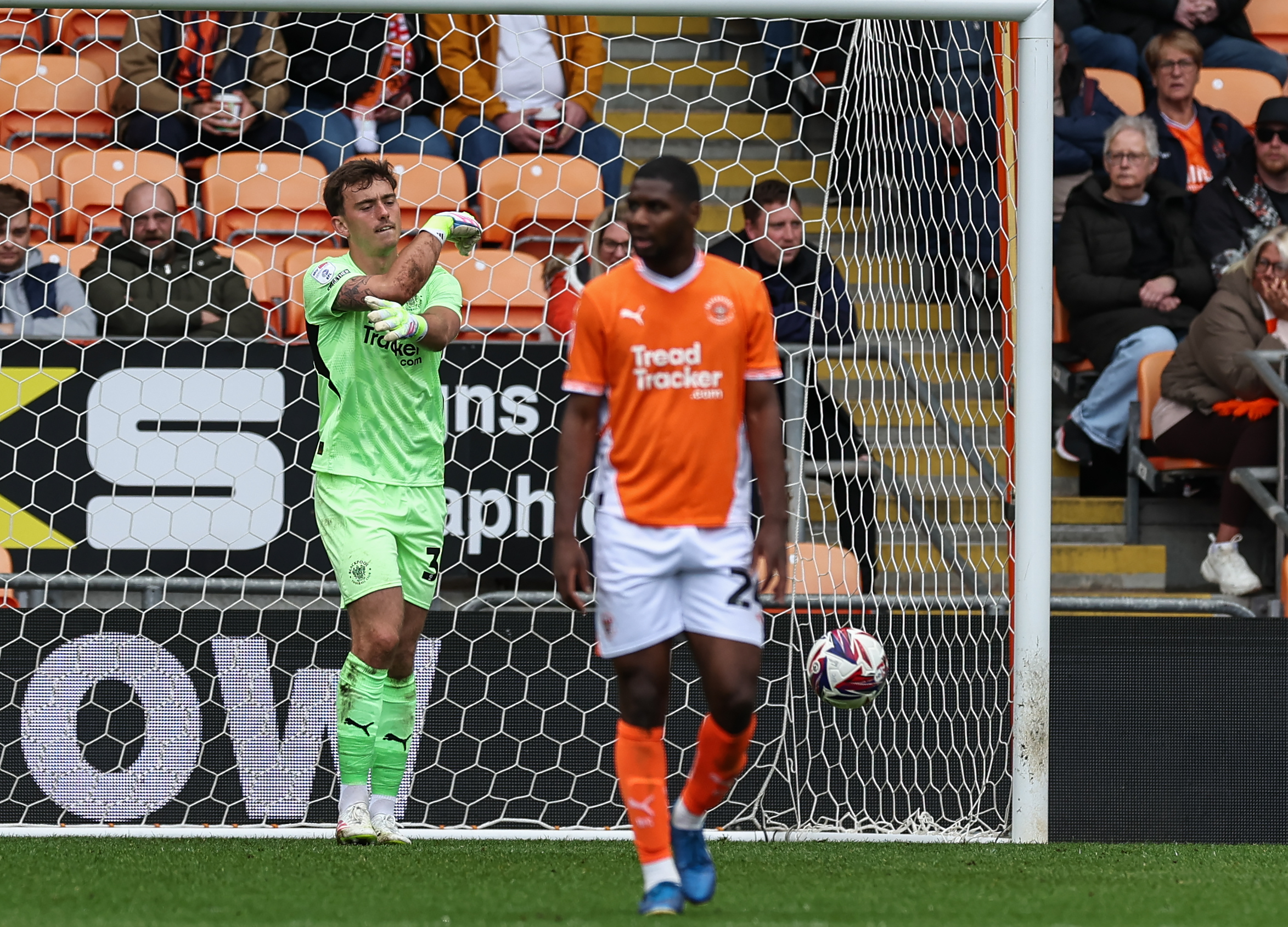'Put our hands up' - Steve Bruce issues immediate reaction to Blackpool ...