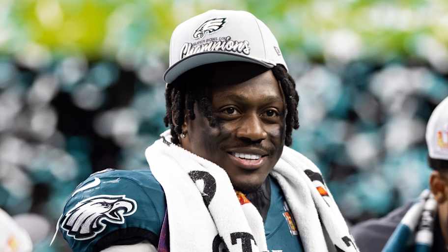 Eagles' A.J. Brown Says Car Was Stolen, Sends Social Media Message to