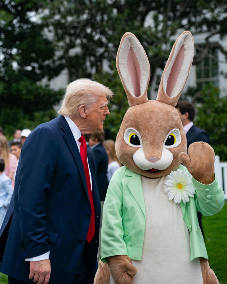 Tracking Trump: Pete Hegseth’s Signal chat; more Democrats visit El ...