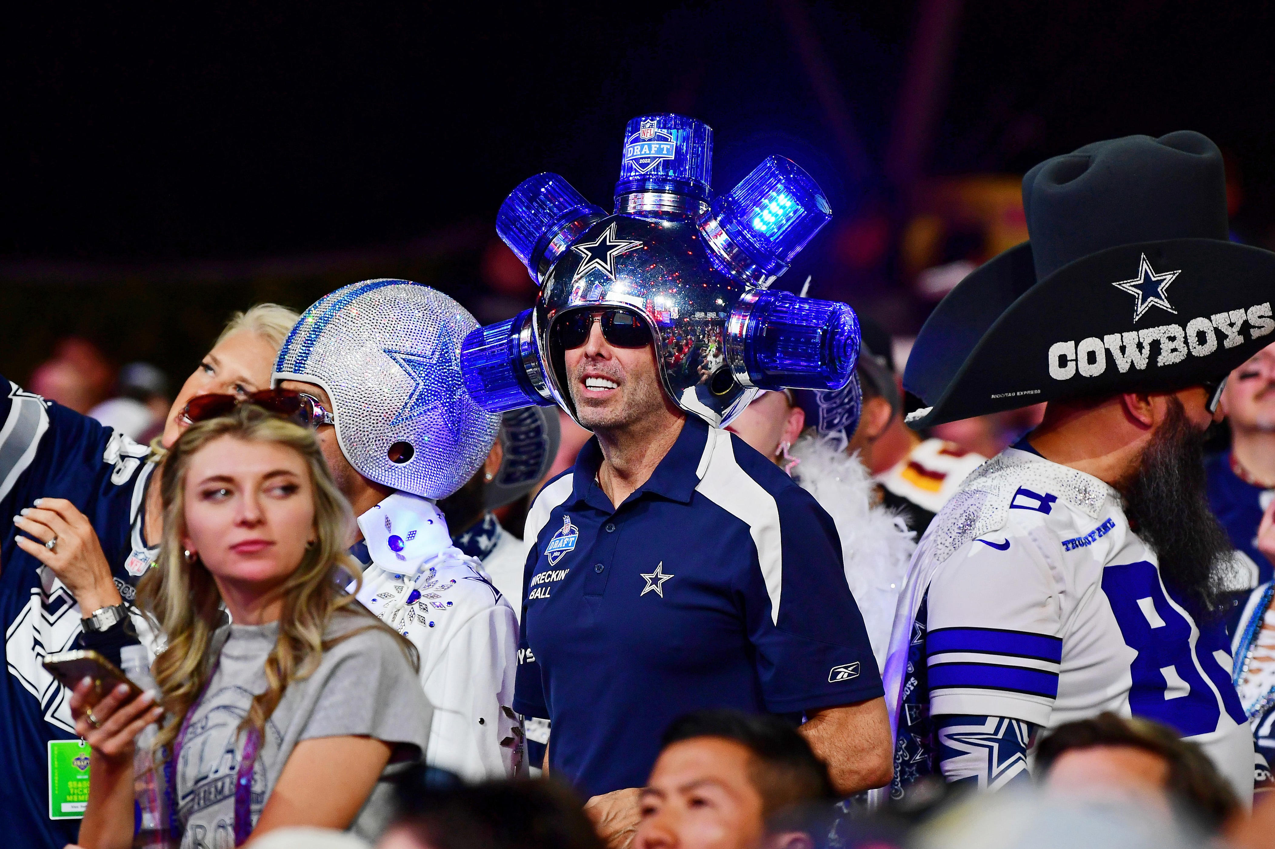 Here's what the Dallas Cowboys plan to do on Day 1 and Day 2 of the ...