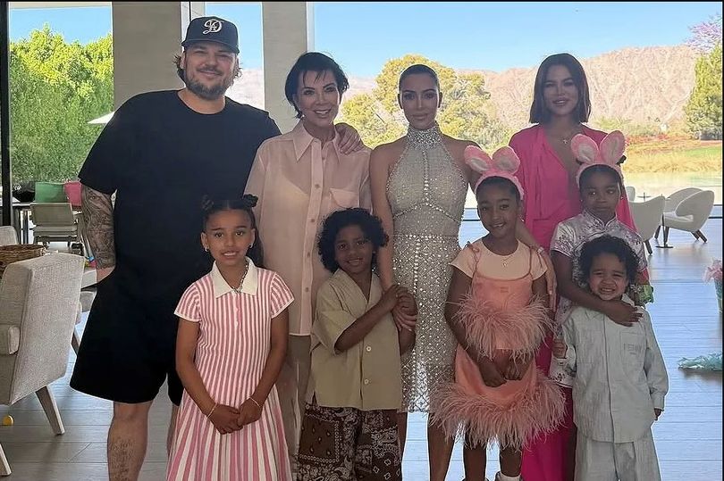 Rob Kardashian makes rare appearance in KardashianJenner family photo