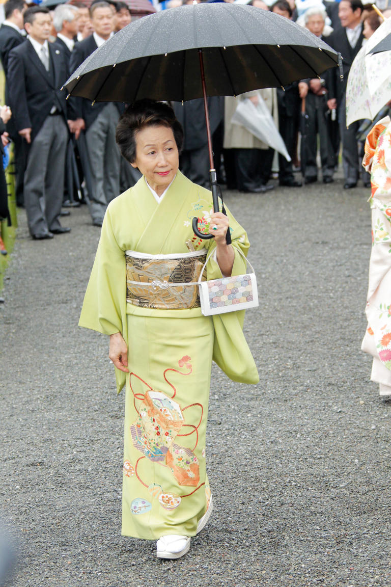 園遊会 注目は華子さまの希少な帯と「遊び心」のお着物 ぷっくり 園遊会 注目は華子さまの希少な帯と「遊び心」のお着物 ぷっくり