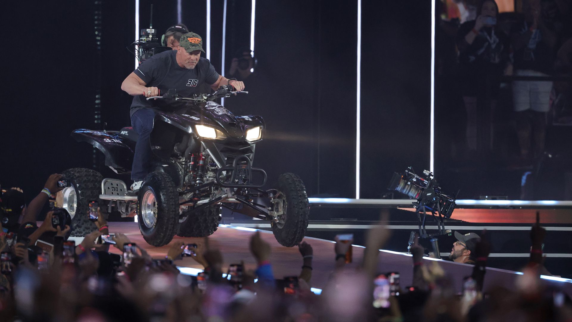 Rumor Roundup: Steve Austin crash, Bayley update, Joe Hendry at ...