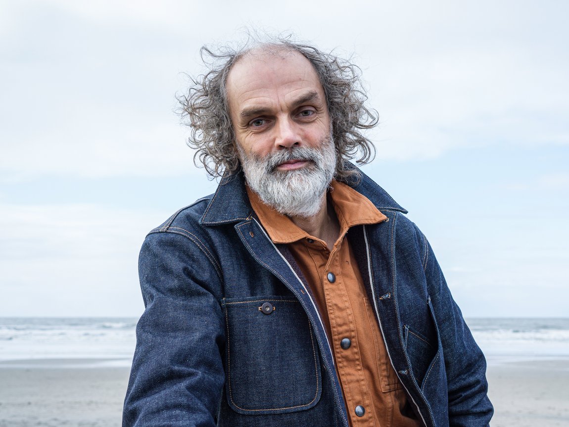 Santiano musician Timsen: 'Dialects enrich linguistic diversity'