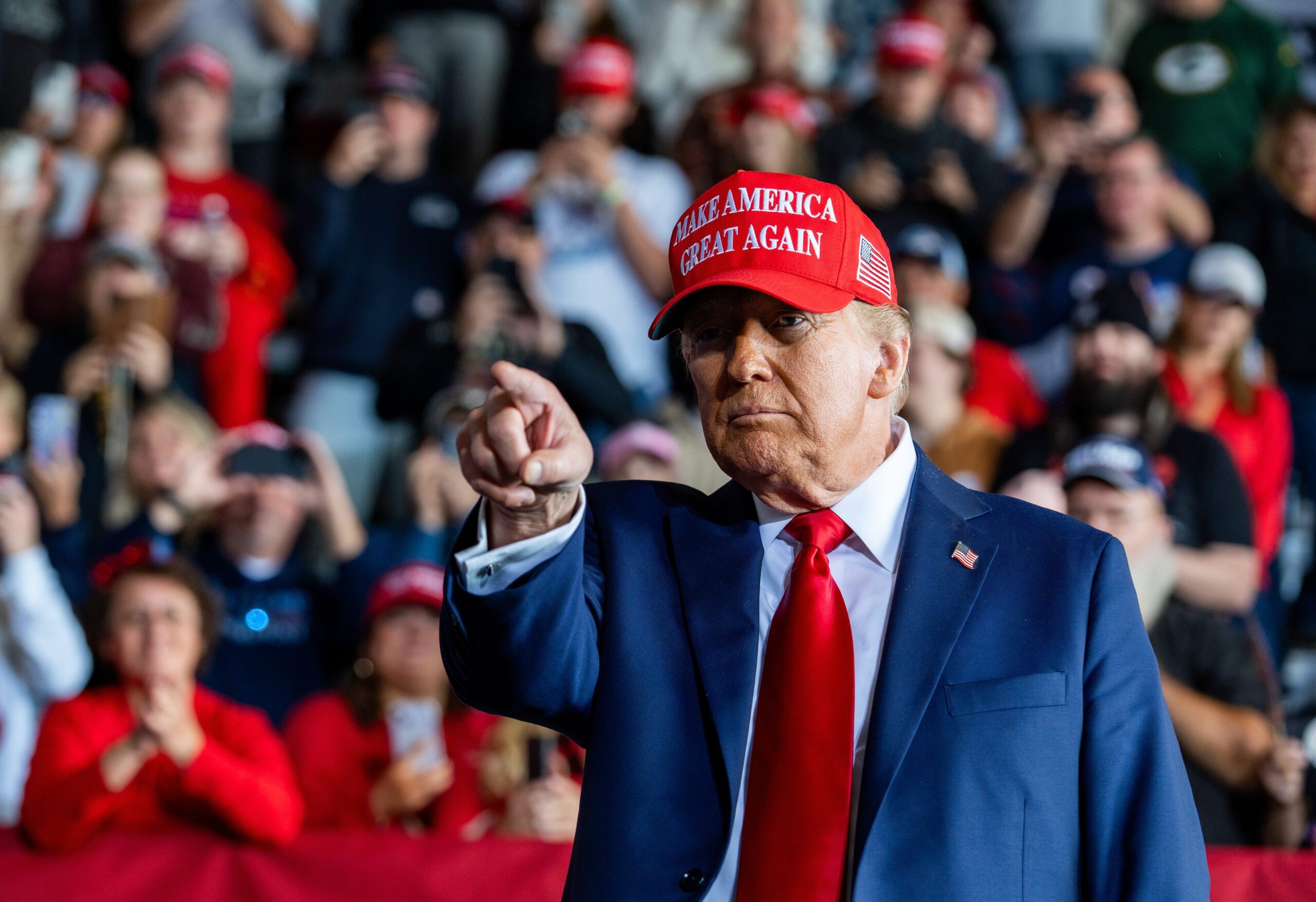 Trump Threatens Agencies Over Defying Supreme Court