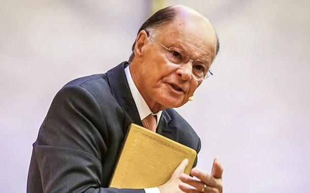 Igreja de Edir Macedo tem frota aérea de R$ 178 milhões