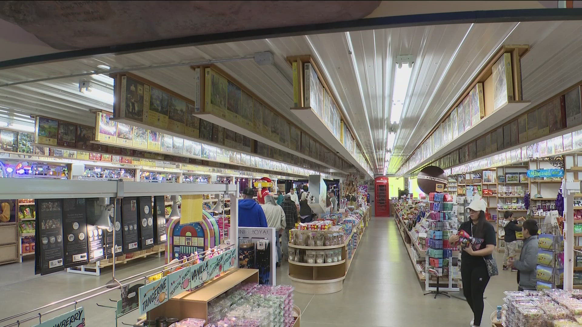 minnesota-s-largest-candy-store-open-for-the-season