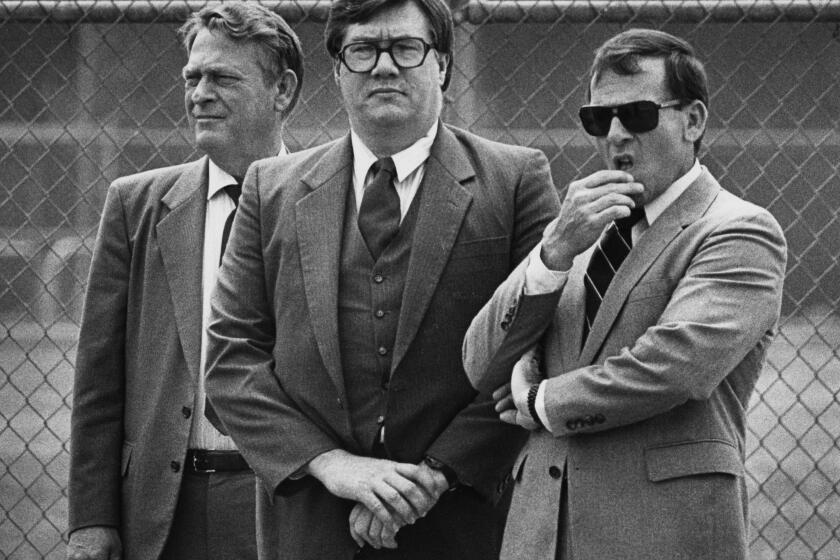 Charged with selling state secrets to the Soviets, a bumbling FBI agent