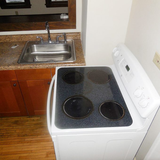 Kitchen-sink-obstructed-1200×1200
