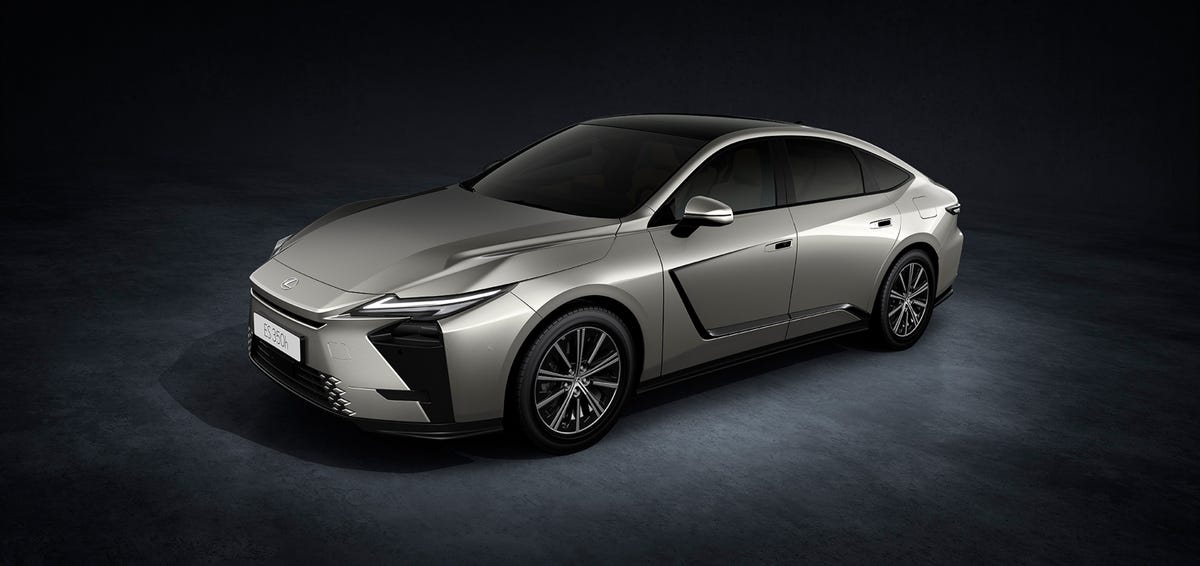 View Exterior Photos of the 2026 Lexus ES350h