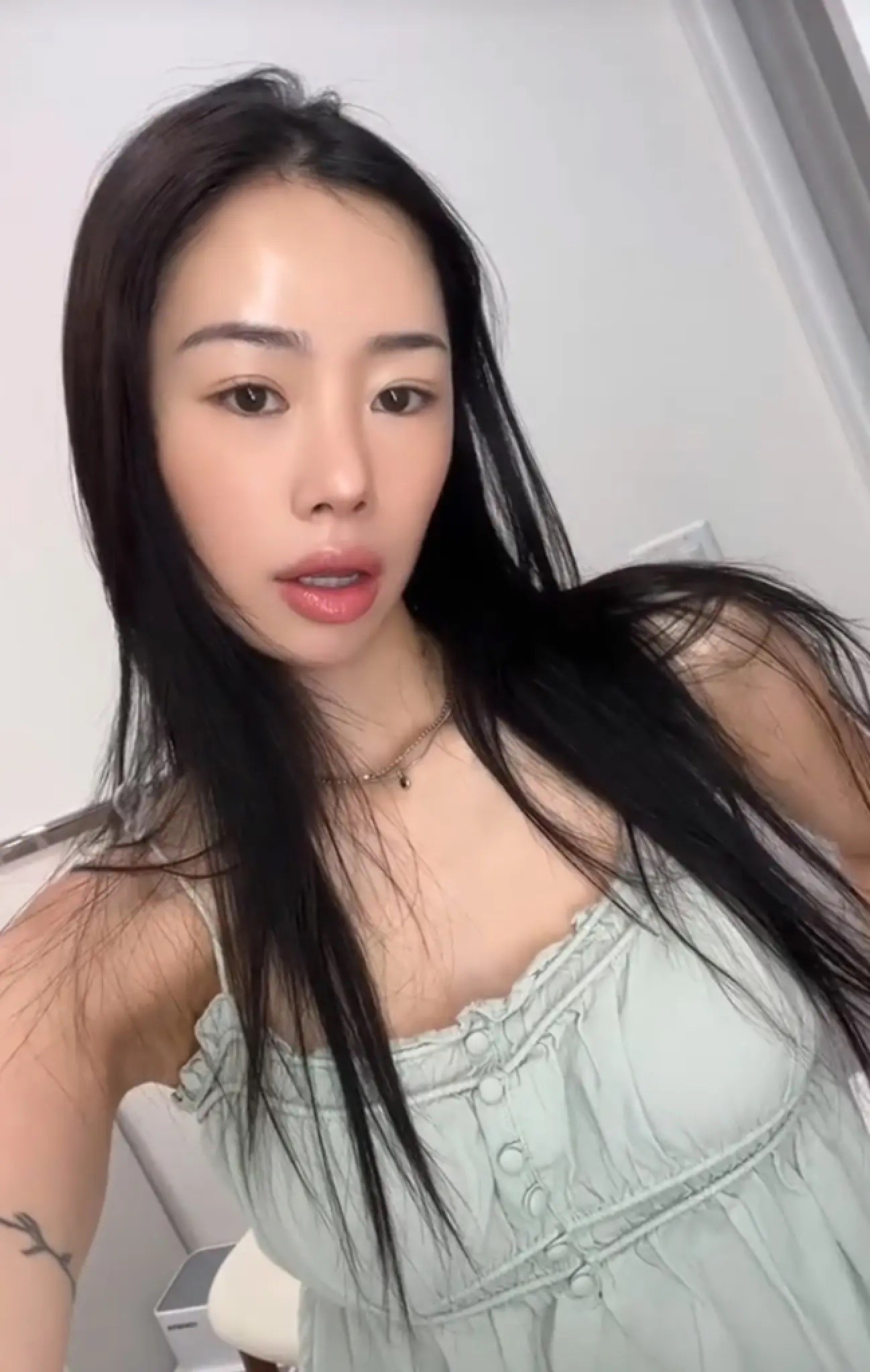 post-malone-s-ex-seeks-custody-of-their-daughter