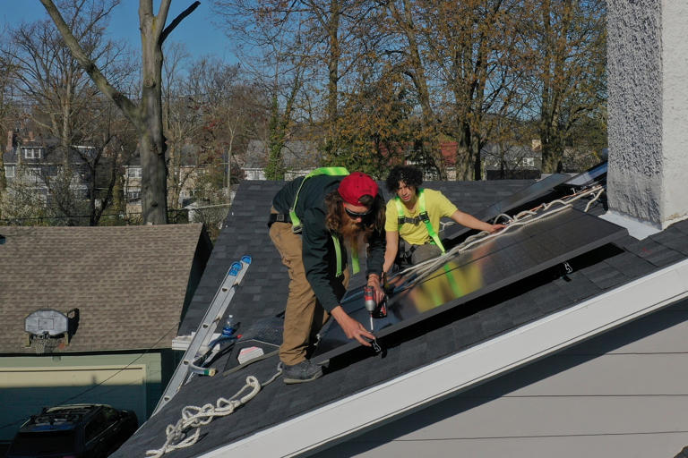 How to clean solar panels: Expert maintenance tips