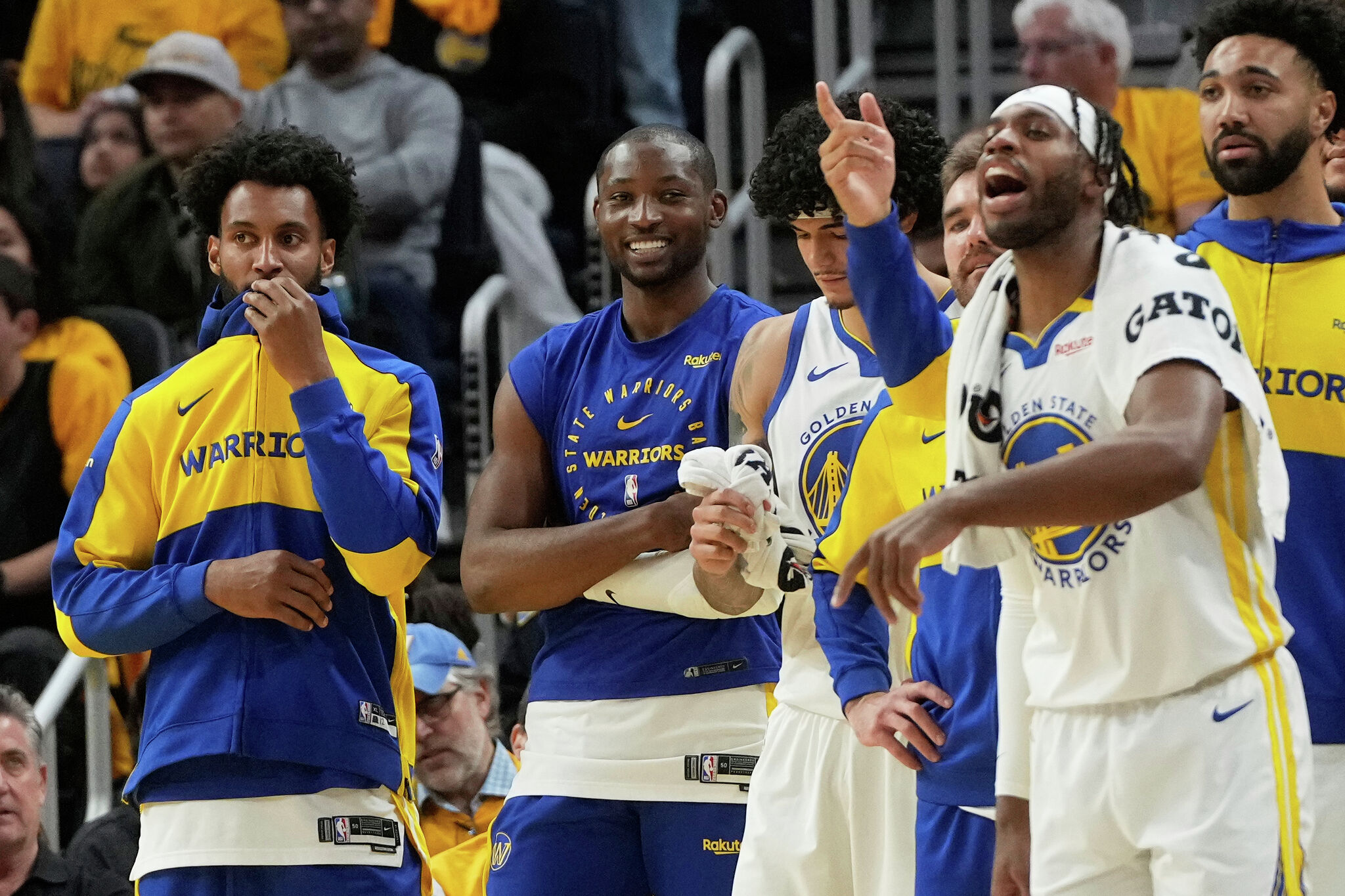 Warriors' Steve Kerr brings Jonathan Kuminga back from bench exile